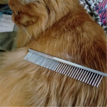 Load image into Gallery viewer, Metal Comb for Dogs Stainless Steel Flea Comb Dogs Cats Pets Accessorios Pet Grooming